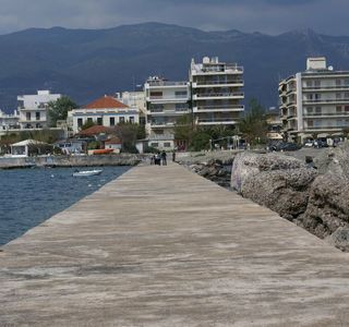 Paralia Almirou