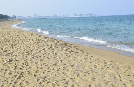 Deungdae Beach