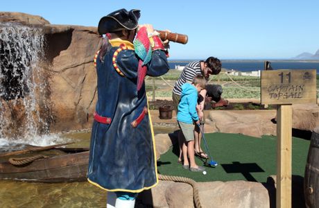 Benguela Cove Pirate Adventure Golf