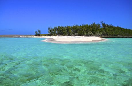 Pelican Cays National Park
