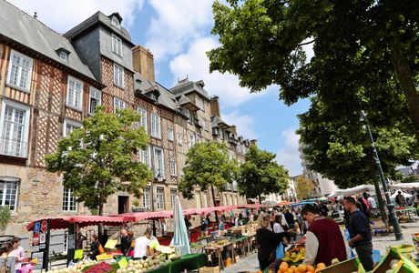 Marché place Fernand Marquigny