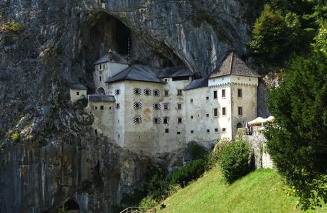 Predjama Castle