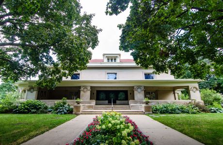 Pleasant Home