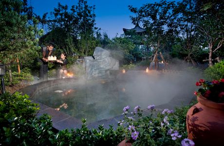 Shiqian Hot springs