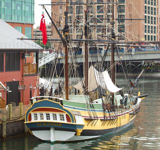 Boston Tea Party Ships & Museum