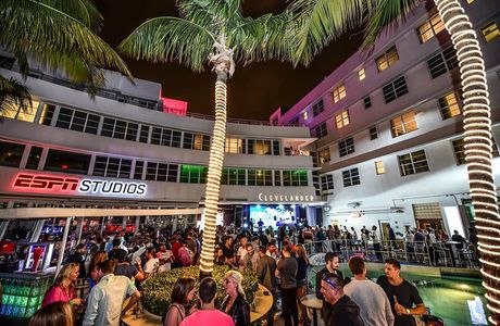 Clevelander South Beach