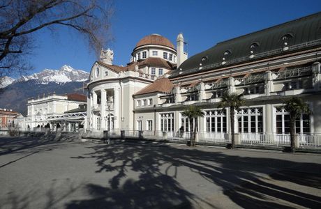 Meranos Theatre
