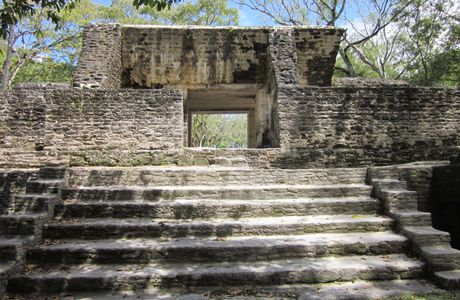 Cahal Pech Mayan Ruins & Museum