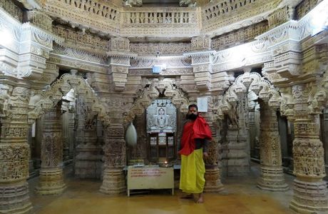 Jintur Neminath Jain Temple
