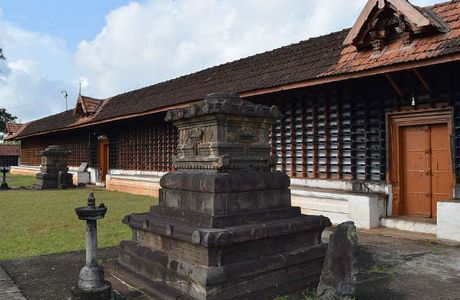 Peruvanam Mahadeva Temple