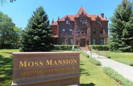 Moss Mansion
