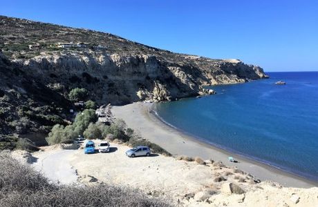 Komos Beach