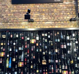 2be Beer Wall
