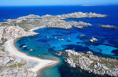 Iles Lavezzi