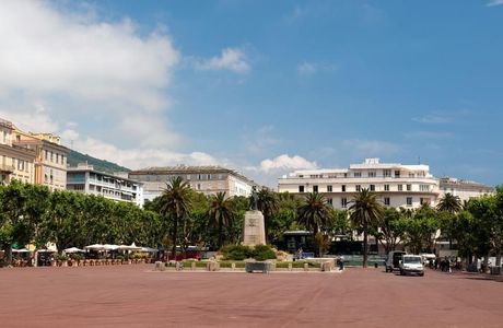 Saint-Nicolas Square