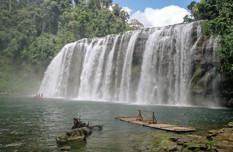 Hinulugan Falls