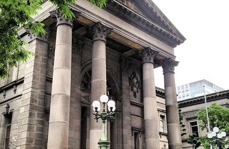 Osaka Prefectural Nakanoshima Library