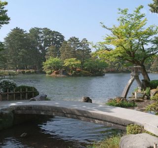 Kenrokuen Kotojitoro