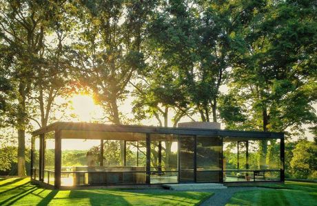 Green Hills Tsuyama Glass House