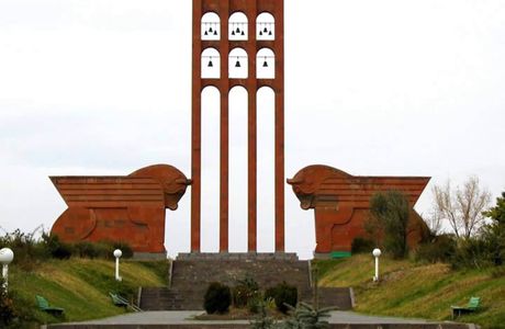 Sardarapat Memorial