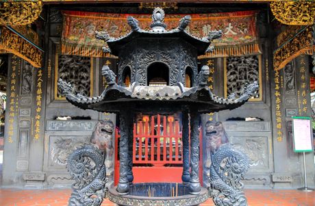 Bao'an Temple