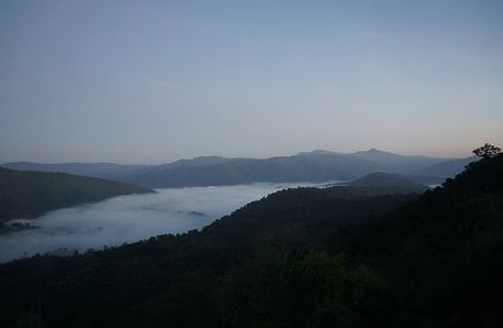 Phu Hua Hom