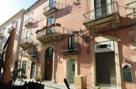 Silk in Ortigia