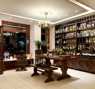 Wine Shop Dimitris Karonis