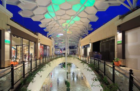 Jockey Plaza
