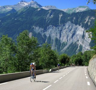 Chiko River Cycling Road