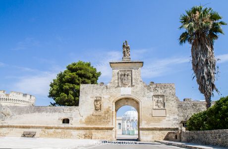 Città fortificata di Acaya