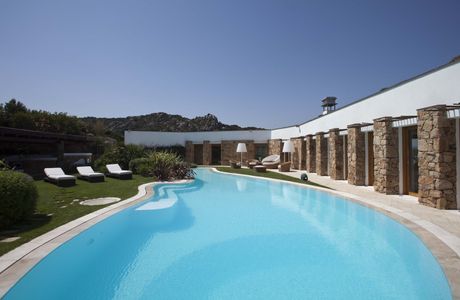 Villa Abbas