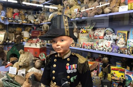 House on the Hill Toy Museum