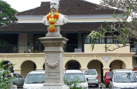 Statue of General Dr Miguel Caetano Dias
