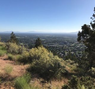 Pilot Butte State Scenic Viewpoint