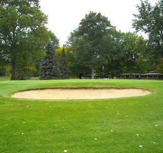 White Deer Country Club