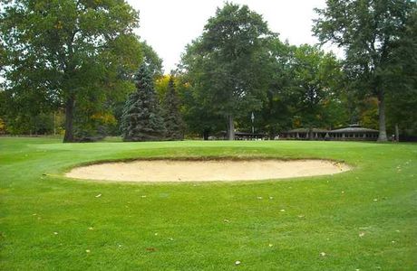 White Deer Country Club