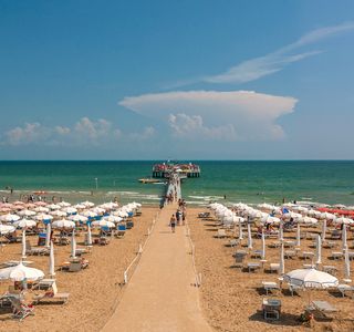 Lido Marina Beach
