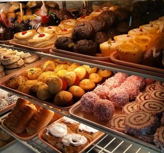 Hito Bakery Group