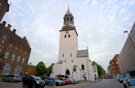 Gug Church
