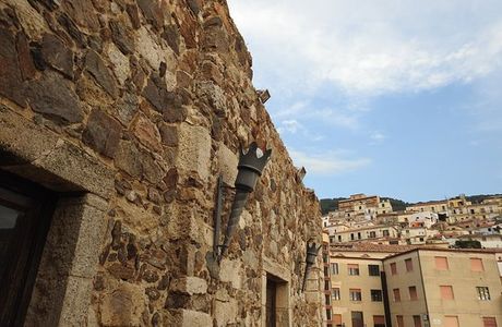 Castello Aragonese Murat