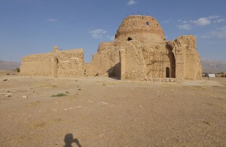 Sarvestan Palace