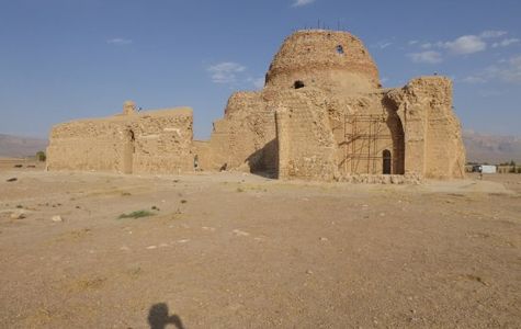 Sarvestan Palace 1