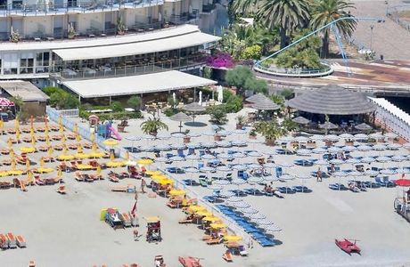Palabeach Village