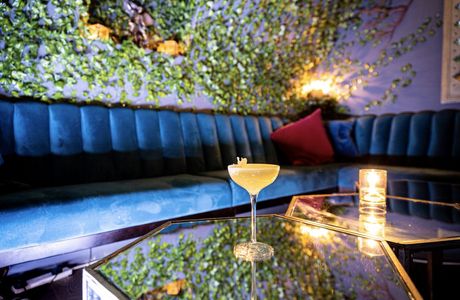 Visions Cocktail Bar