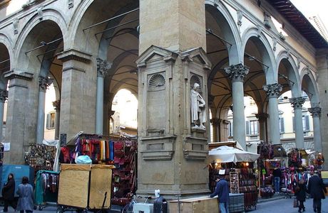 Mercato del primo giovedì del mese