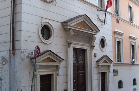 Chiesa Di Santa Teresa Del Gesu Bambino