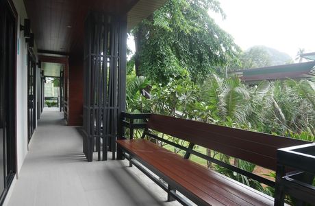 Chaokoh Phi Phi Hotel & Resort