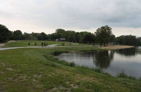 1 May Park