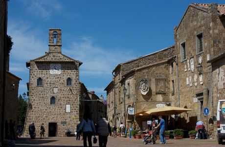 Palazzo Bourbon del Monte